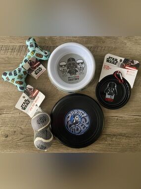 Star Wars Dog Gift Set - Black, White, Light Blue, Tan